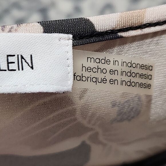 Calvin Klein Top Size Small Black Floral Sheer Sleeves - Picture 12 of 15